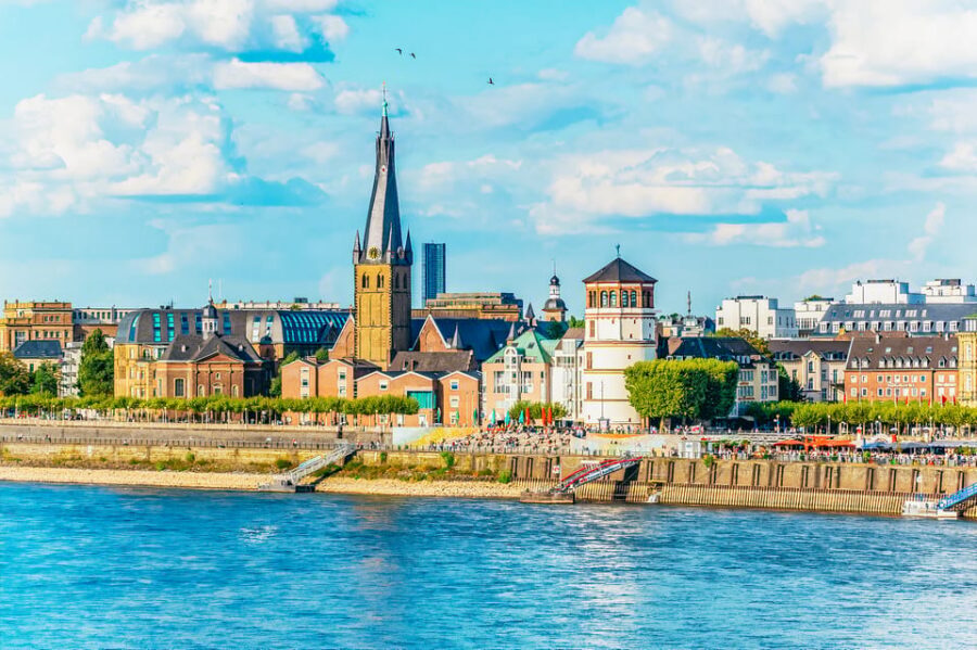 Düsseldorf: City Sightseeing Cruise on the Rhine - Rhine-View Reset: Why This 1-Hour Cruise Works in Düsseldorf