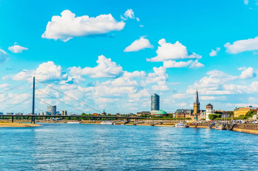 Düsseldorf: City Sightseeing Cruise on the Rhine - Weather and Deck Choice: When the Cruise Feels Best