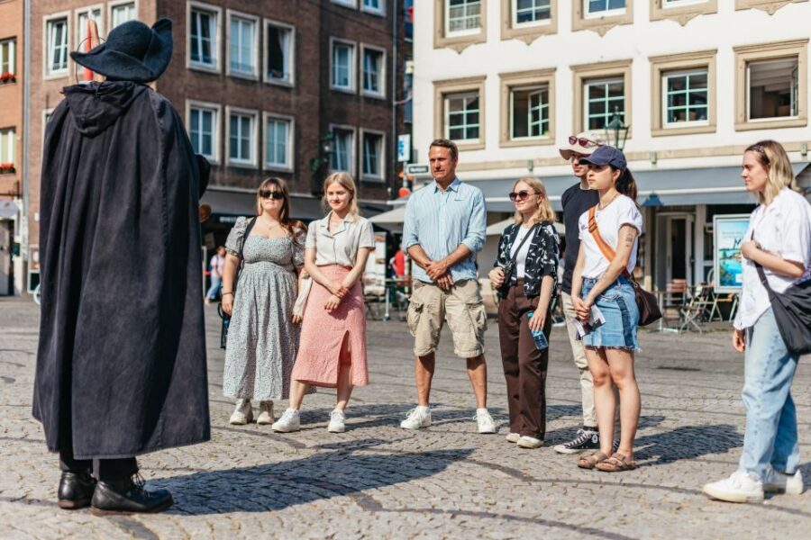 Düsseldorf: Guided Tour with a Night Watchman - St. Lambert’s Church at night: how to look beyond the postcard