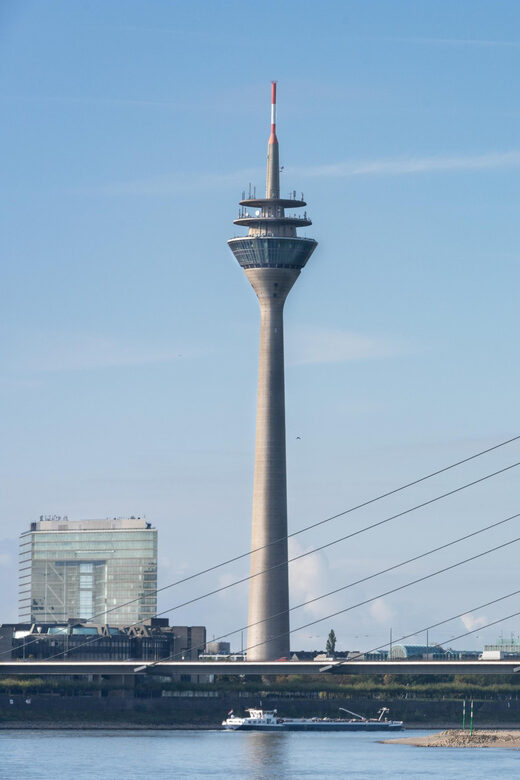 Düsseldorf: Rhine Tower Adult Entry - Where the views come from: what you’ll see from the top