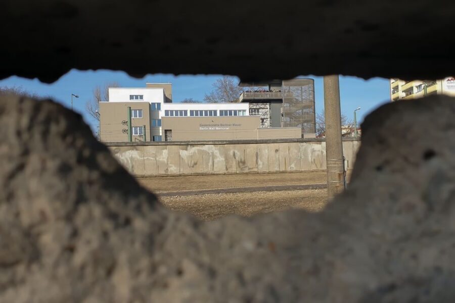 East Berlin and the Wall: Walking Tour - Walking East Berlin Changes How You See Berlin