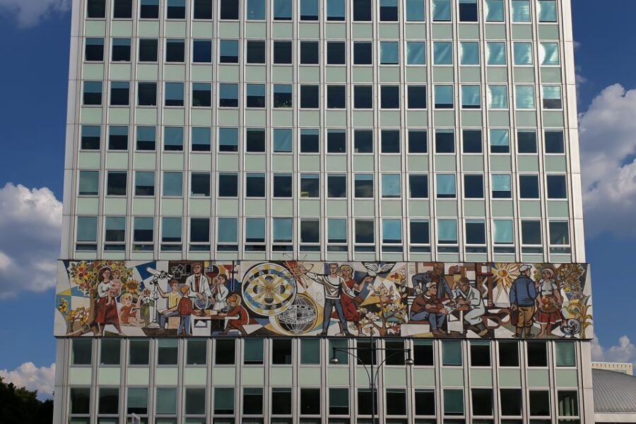 East Berlin and the Wall: Walking Tour - Guide Quality Is the Real Differentiator