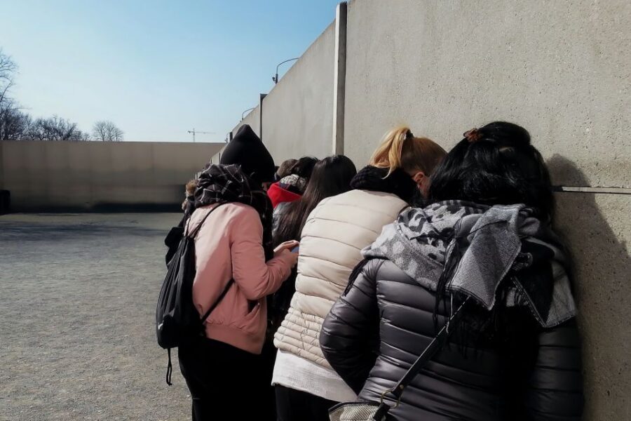 East Berlin and the Wall: Walking Tour - Potsdamer Platz to Nordbahnhof: Getting Oriented the East-Way