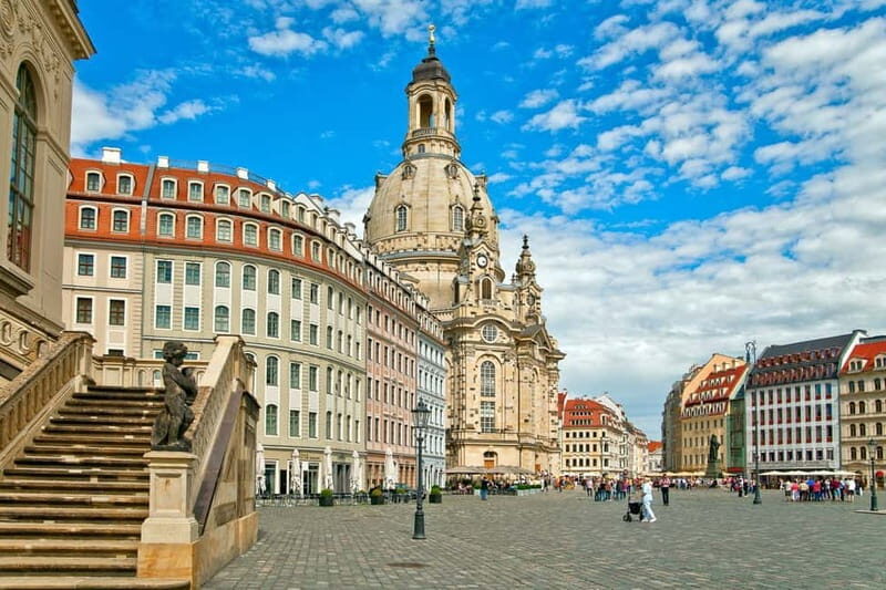 Elbfloren: Historical city tour - Starting in the right place: Dresden Castle as your anchor