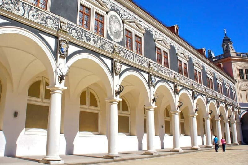 Elbfloren: Historical city tour - Who should book Elbfloren, and who might want a different plan?