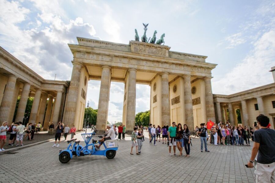 Explore Berlin: Walking Tour of All The Iconic Sites - The value of this 3-hour route through Berlin’s eras