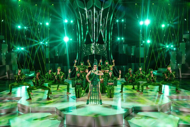FALLING | IN LOVE Grand Show at Friedrichstadt-Palast Berlin - A Quick Note on Dr. Berndt Schmidt and the Palast’s Seriousness