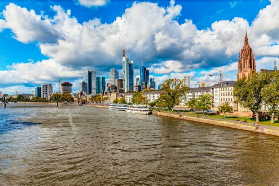 Frankfurt: River Main Sightseeing Cruise with Commentary - Key highlights to watch for