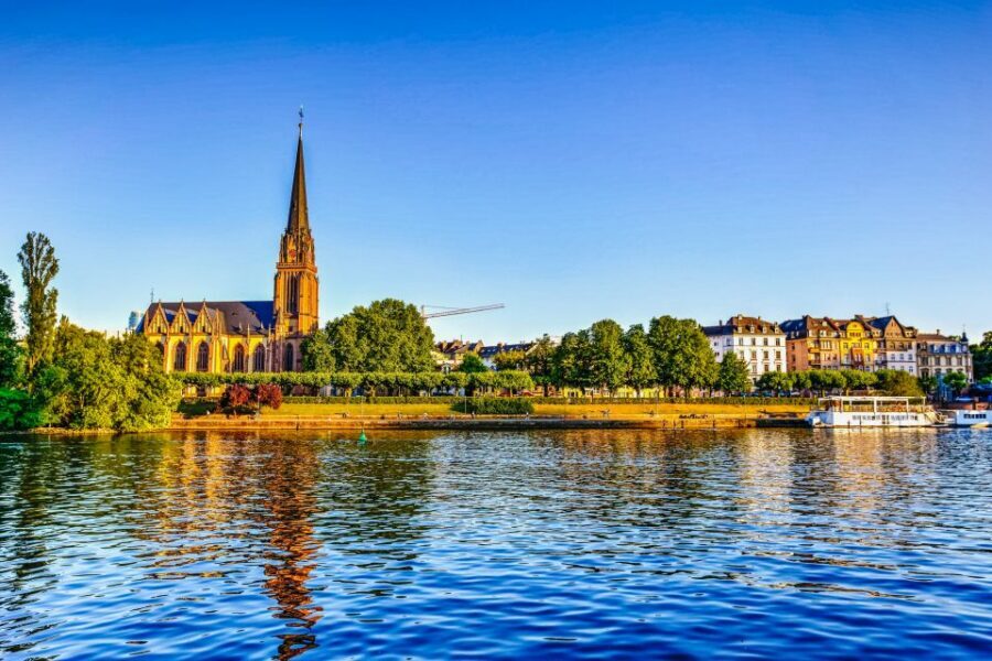 Frankfurt: River Main Sightseeing Cruise with Commentary - FAQ