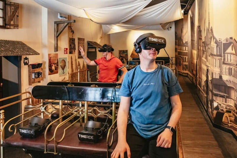 Frankfurt: Virtual Reality Time Travel Experience Ticket - Timing, small groups, and language that keeps it understandable