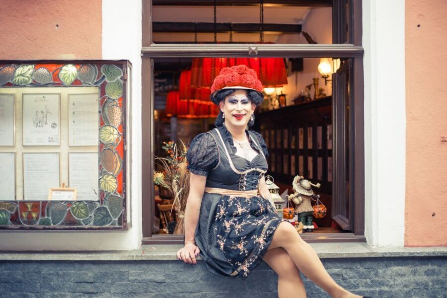 Freiburg: City Walking Tour with Drag Queen Betty BBQ - A drag queen walking tour that still teaches Freiburg