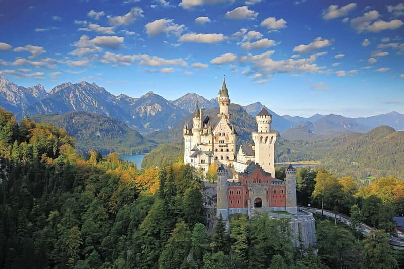 From Munich: Neuschwanstein & Linderhof Castle Full-Day Trip - From Stachus (Karlsplatz 21) to the Alps: How the Day Gets Rolling