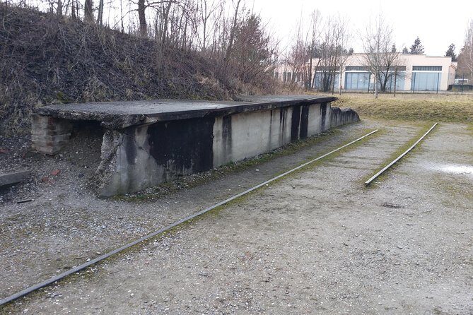 Guided Dachau Concentration Camp Memorial Site Tour with Train from Munich - Group size and guide style: why Alun Evans gets consistent 5-star energy