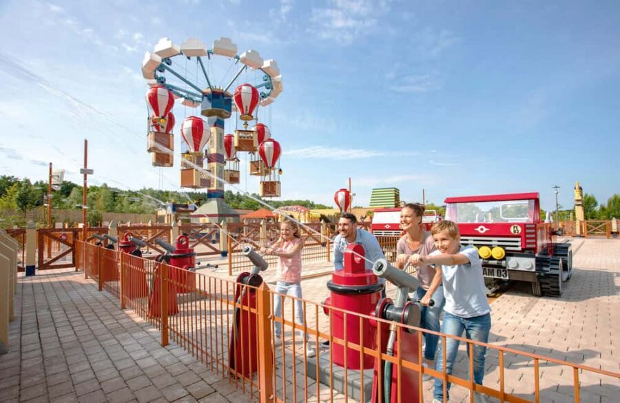 Günzburg: LEGOLAND® Deutschland Resort Admission Ticket - NINJAGO World: Flying Ninjago and Lloyd’s Spinjitzu Spinner
