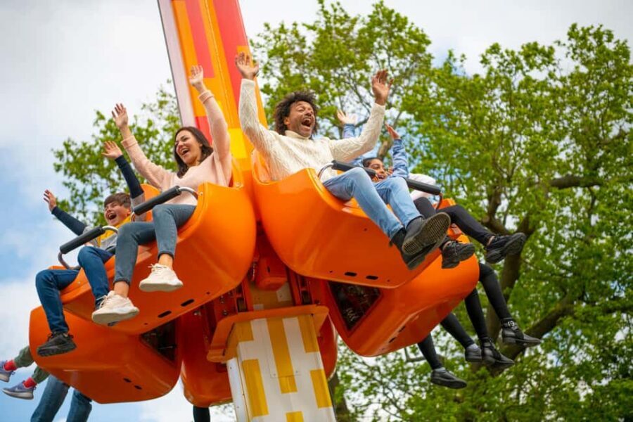 Günzburg: LEGOLAND® Deutschland Resort Admission Ticket - Knights Kingdom: ride a fire-breathing dragon for real energy