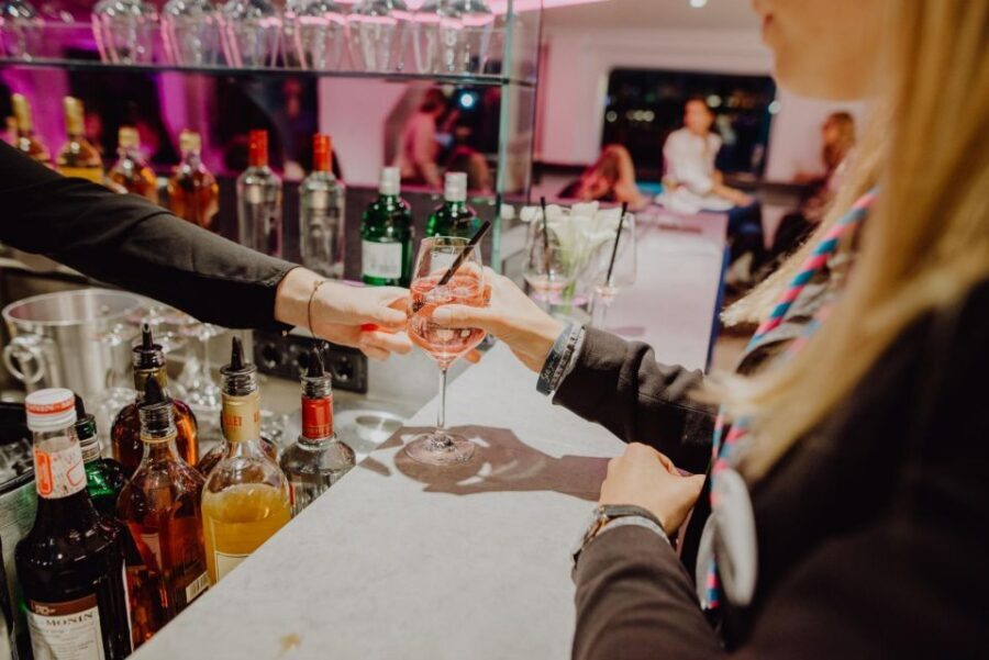 Hamburg: 1.5-Hour Evening Lights Harbour Cruise on a Ship - Snacks, bar, and cash on board