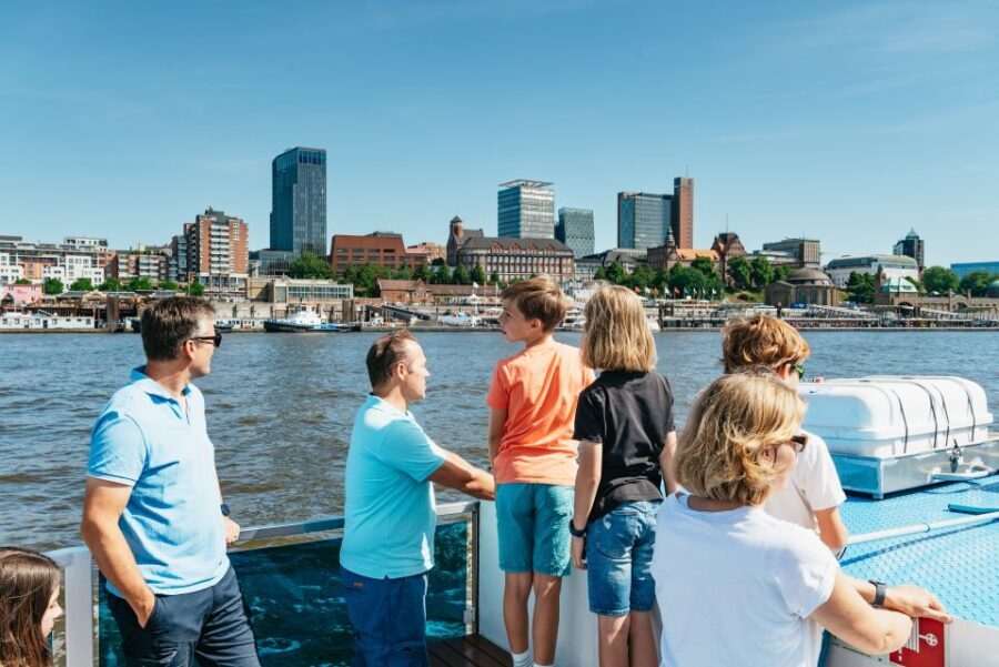 Hamburg: 1.5-Hour Harbor and Speicherstadt Day Cruise - What the Weather and Boat Type Change for You