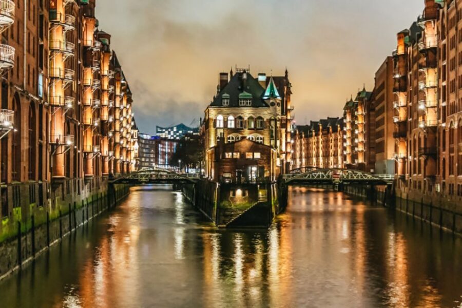 Hamburg: 1.5h Grand Harbor Evening Lights Cruise - Key highlights you’ll feel on this Hamburg harbor cruise