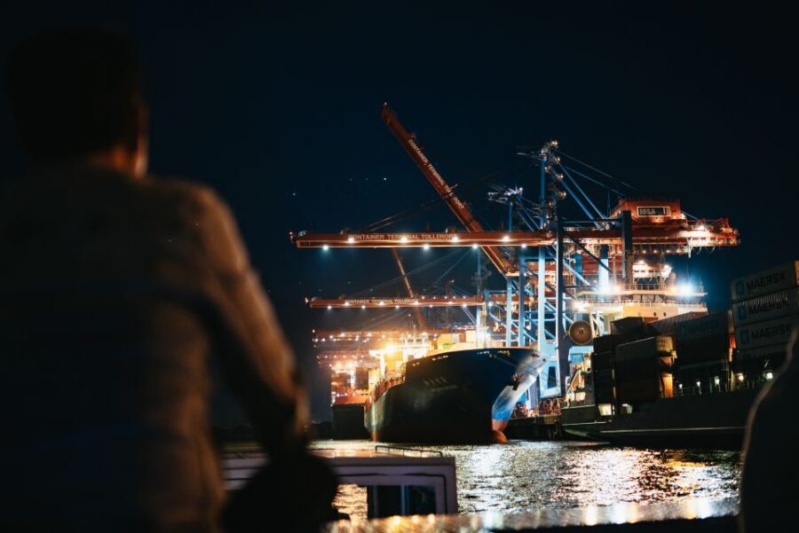 Hamburg: 1-Hour Evening Harbor Lights Cruise - HafenCity and Elbphilharmonie Views You Can Actually Photograph