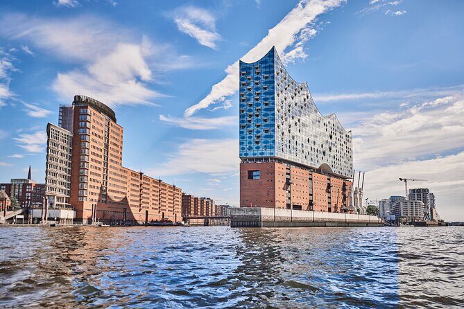 Hamburg: 2-Hour Harbor Cruise - Speicherstadt from the water: historic warehouses, living trade