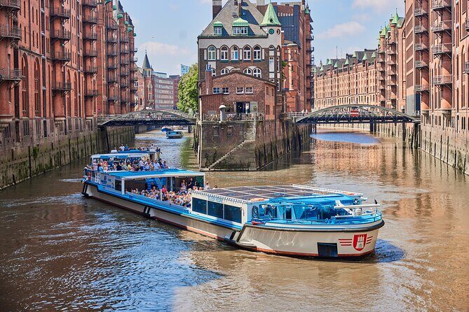 Hamburg: 2-Hour Harbor Cruise - HafenCity and the Elbphilharmonie area: modern Hamburg up close
