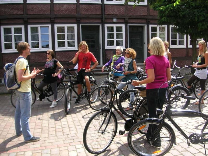 Hamburg 3-Hour Bike Tour - The easy ride that still feels like you earned it