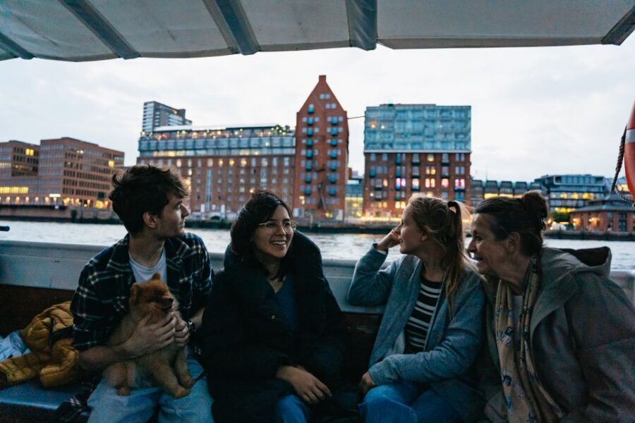 Hamburg: 90-Minute Evening Lights Harbor Cruise - The 90-minute loop: what your route is really like