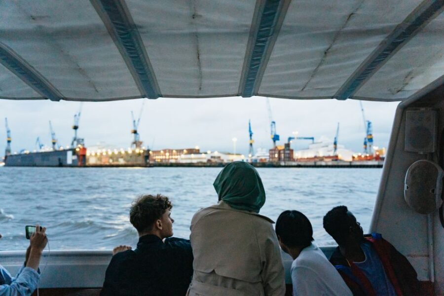 Hamburg: 90-Minute Evening Lights Harbor Cruise - Speicherstadt and tide timing: why the UNESCO canals may or may not happen