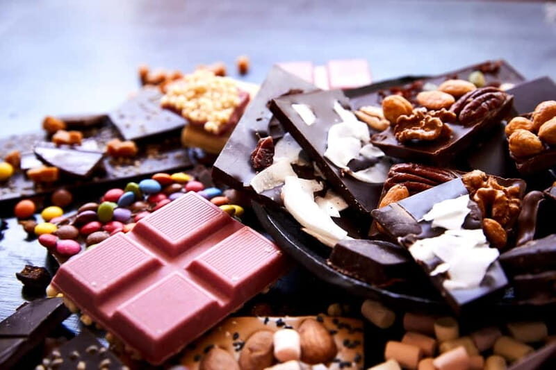 Hamburg: Chocoversum Guided Tour with Tastings - Six Tastings That Track Chocolate’s Flavor as It Changes