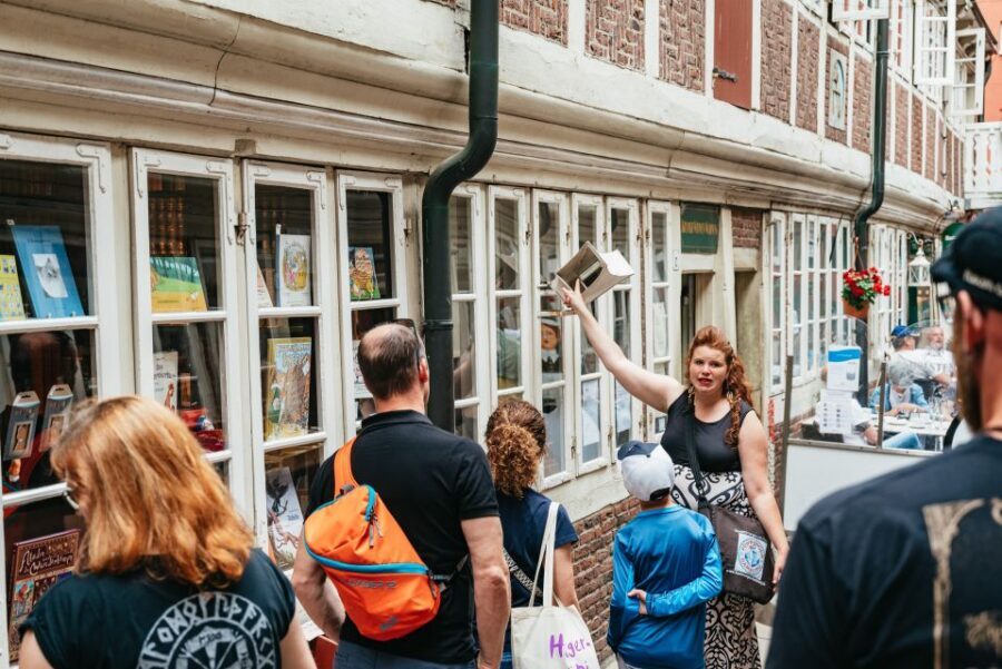 Hamburg: Guided Walking Tour for Magic Fans - St. Nicholas’ Church and Deichstraße: the old-town route you’ll remember