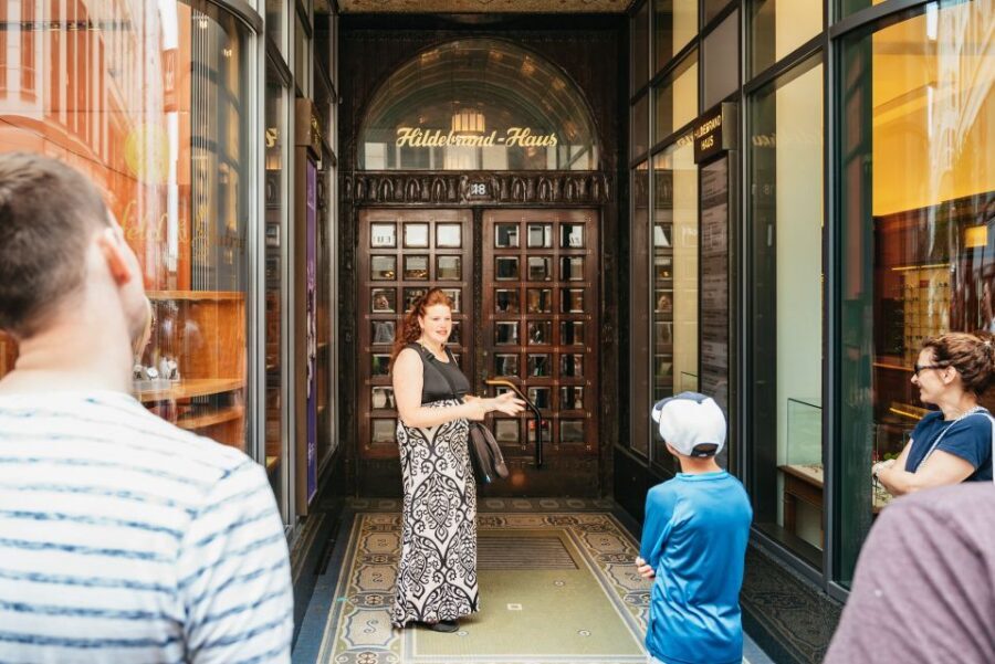 Hamburg: Guided Walking Tour for Magic Fans - Krameramtsstuben finish: a satisfying end point for your next move