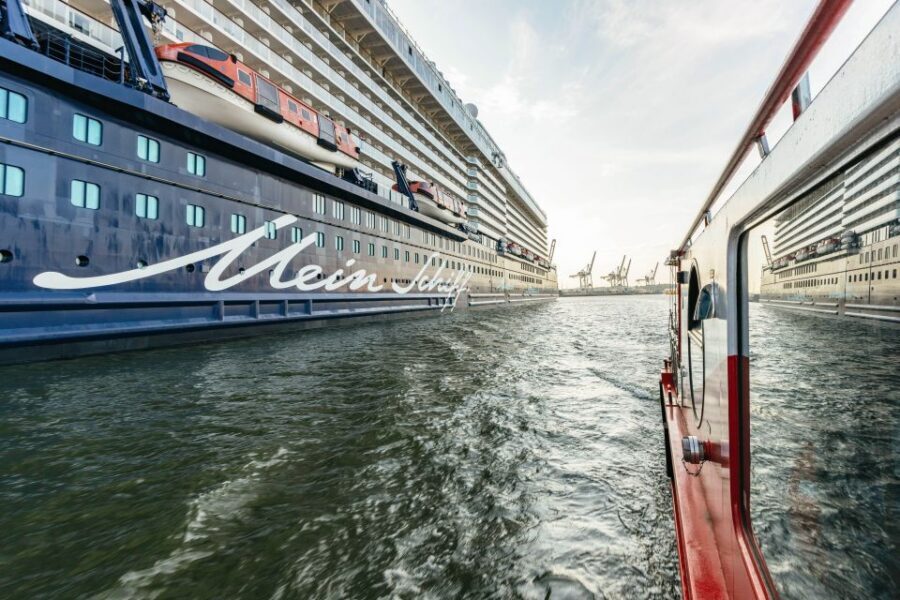 Hamburg: Harbor Cruise with Wine and Cheese - Who This Hamburg Harbor Cruise Is Best For (And Who Should Rethink It)
