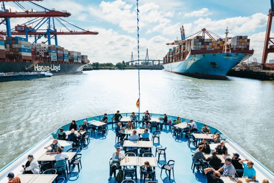 Hamburg: Hop-On Hop-Off Bus with Harbor Cruise - Where you start: Bei den St. Pauli-Landungsbrücken 1 and Bridge 1