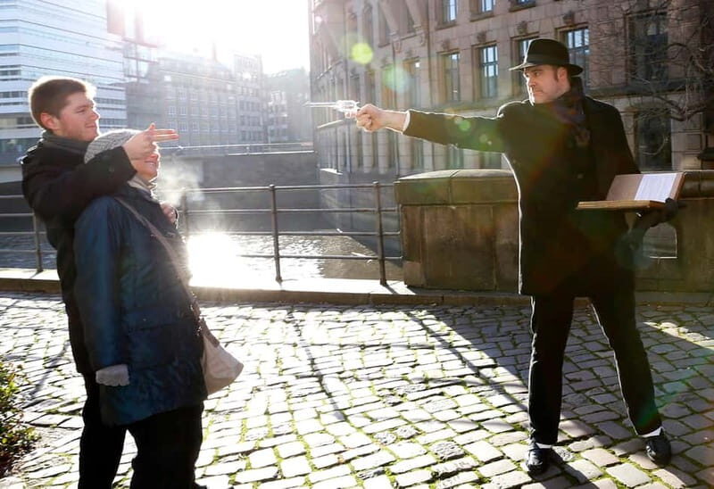 Hamburg: Interactive Crime Theater Tour in German - Gängeviertel: hidden-feeling streets and clues that don’t shout