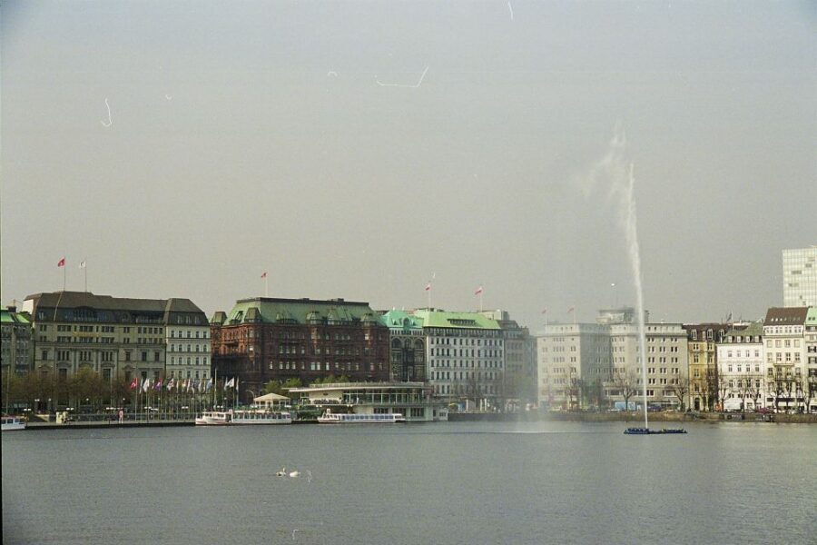 Hamburg: Line F Hop-On Hop-Off Bus and Boat Tour - Harbor Boat Tour: Seeing the Port the Way Hamburg Lives