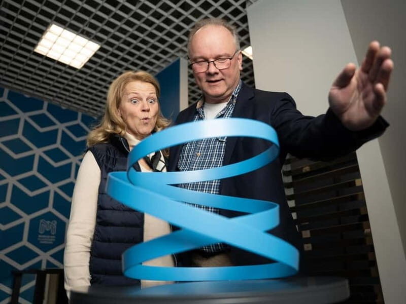 Hamburg: Museum of Illusions Ticket - Who should book this Museum of Illusions in Hamburg?