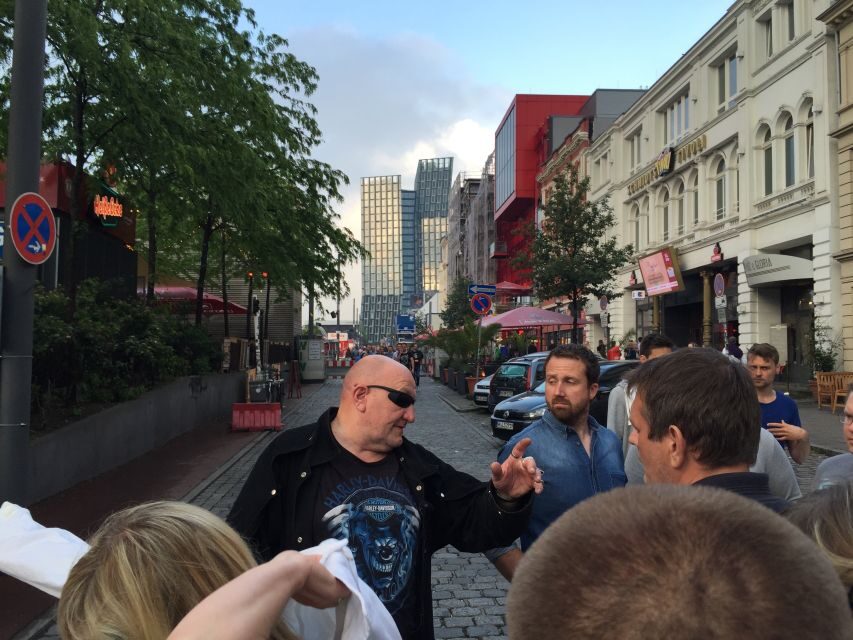 Hamburg: Original Kiez Tour in German with Eddy Kante - Price and value: is $41 worth 100 minutes with Eddy Kante?