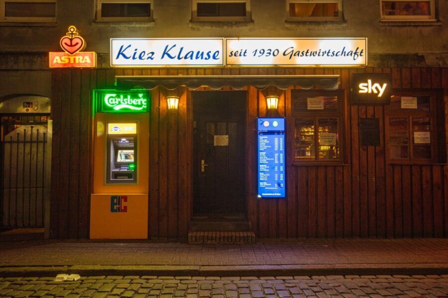 Hamburg: Reeperbahn Quickie, The Short & Sexy St. Pauli Tour - Reeperbahn on Foot: Clubs, the StarClub, and How Stories Fit Together