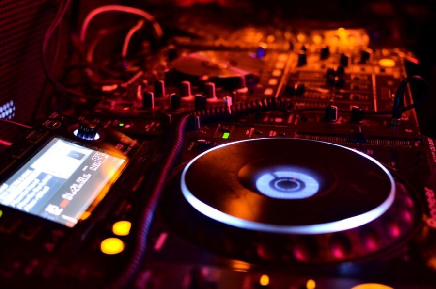 Hamburg: Saturday Night Boat Party - FAQ