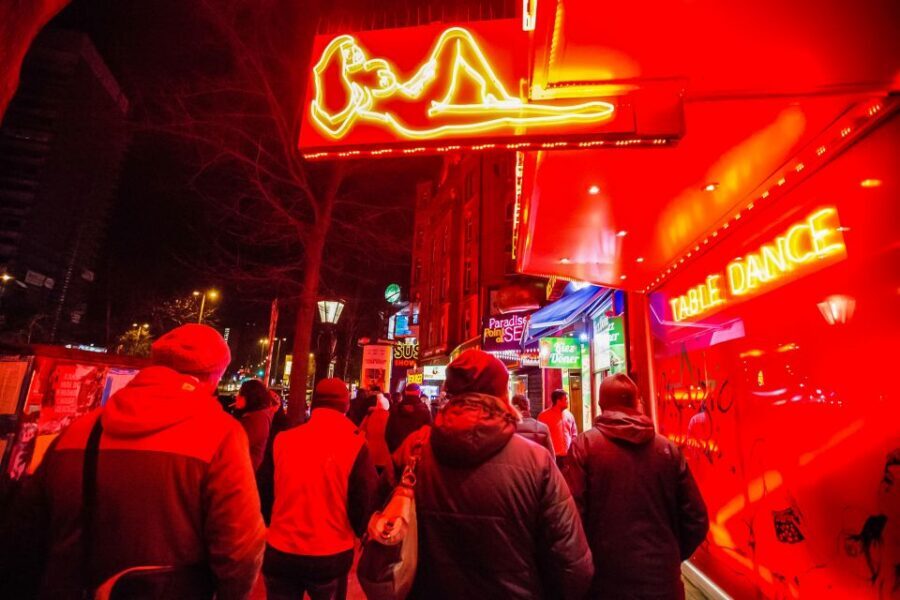 Hamburg: Sex and Crime in St. Pauli Tour for Ages 18 + - St. Pauli after dark: why this neighborhood has its own rules