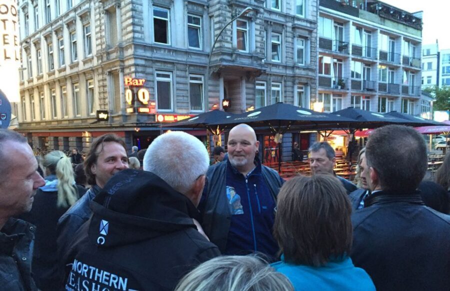 Hamburg: St. Pauli Tour of the Reeperbahn - Starting at the Dancing Towers: How the Tour Sets the Tone