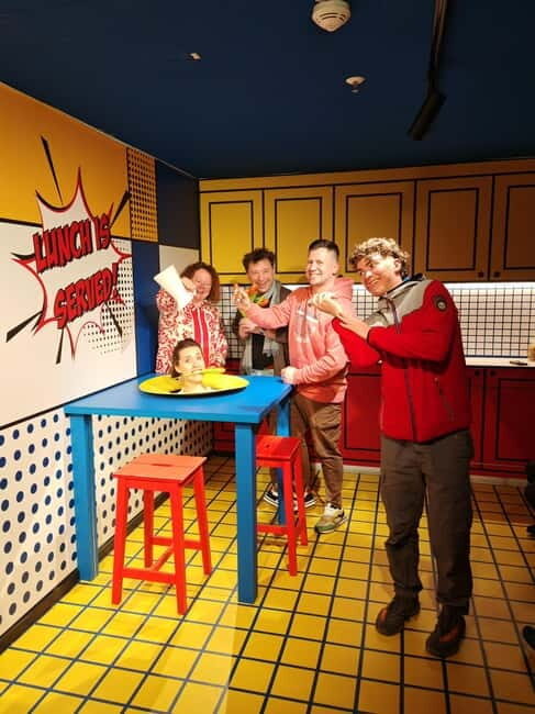 Hamburg: Ticket for the Paradox Museum - How the 60–90 minutes usually works inside 14 rooms