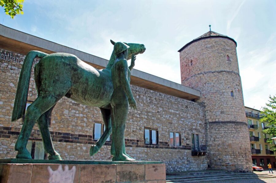Hannover: Guided City Walk - Leineschloss Outside: Parliament of Lower Saxony in Plain Sight