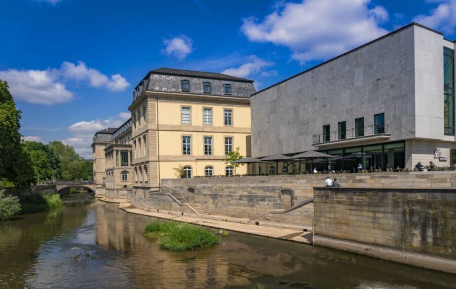 Hannover: Guided City Walk - Starting at the Tourist Information: How the 2 Hours Flow