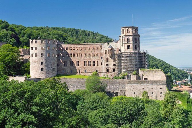 Heidelberg Castle and Old Town Tour from Frankfurt - Stop 3: Altstadt Old Town walk—crooked lanes, Karl’s Gate, and the Church of the Holy Spirit