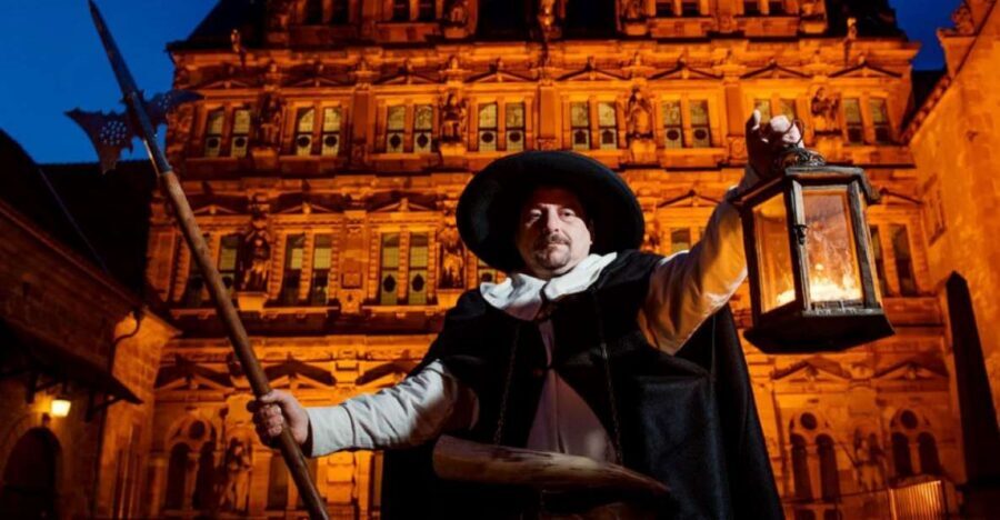 Heidelberg: Night Watchman Historic Adventure Tour - Meeting the Night Watchman on Market Square
