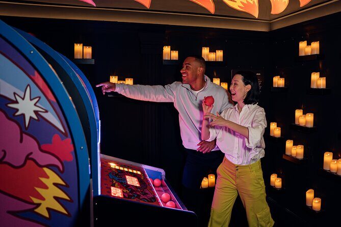 IKONO Berlin. Immersive Experience - Photo Ops, Ball Pit Play, and the Arcade Break