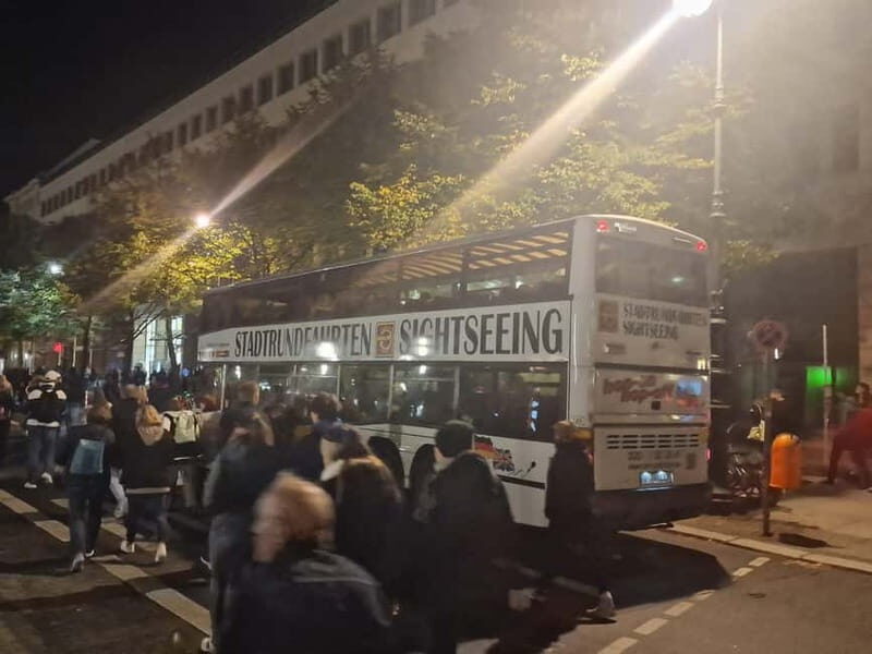 „Illuminiertes Berlin“: Lichterfahrt mit Livekommentar - Kurfürstendamm to Tiergarten: Seeing Berlin’s Main Avenues Breathe