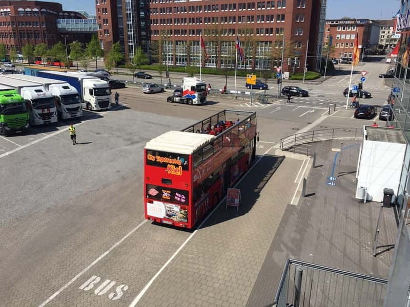Kiel: City Sightseeing Hop-On Hop-Off Bus Tour - Reventloubrücke and the Landtag: a city-looking waterfront pause