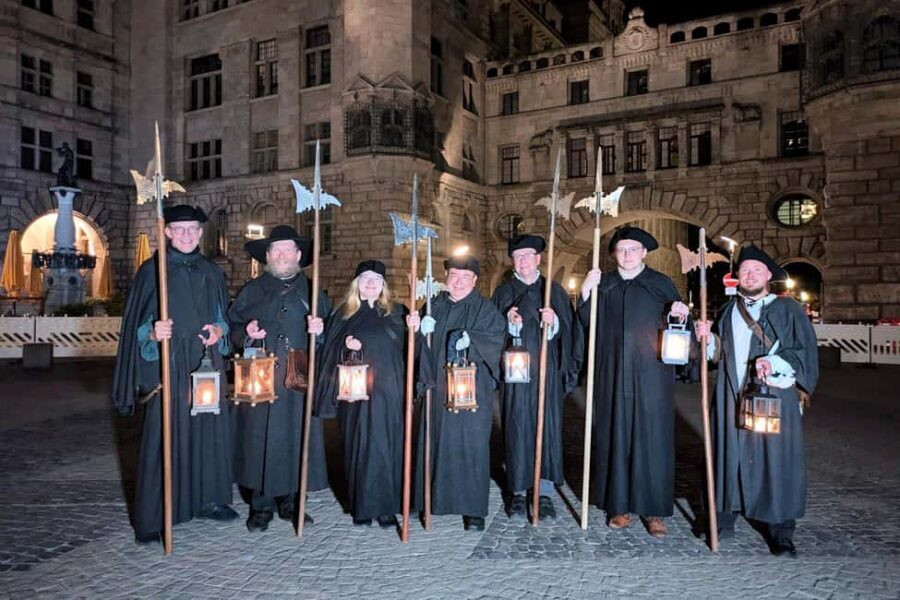 Leipzig: 1.5-Hour Public Tour with Night Watchman Bremme - Nikolaikirchhof and the Old Nikolaischule: where the story has a foothold